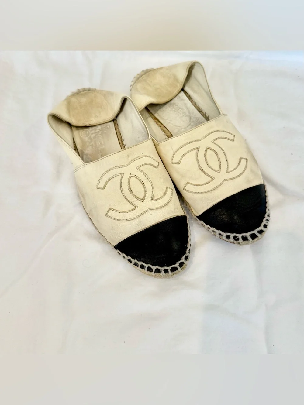 CHANEL authentic espadrille